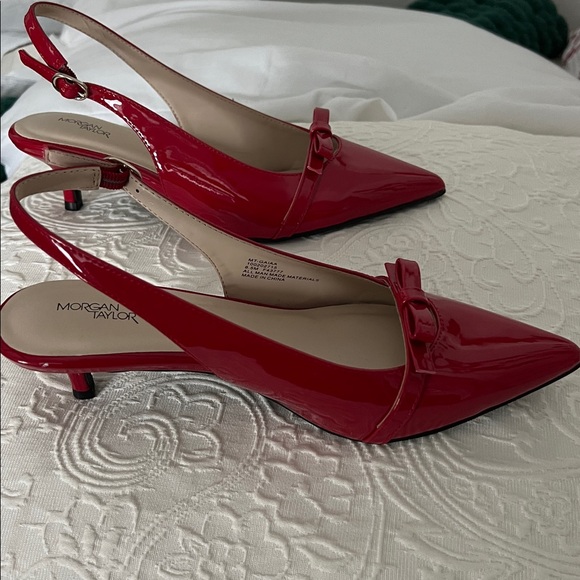 Morgan Taylor patent kitten heel slings. - Picture 3 of 8